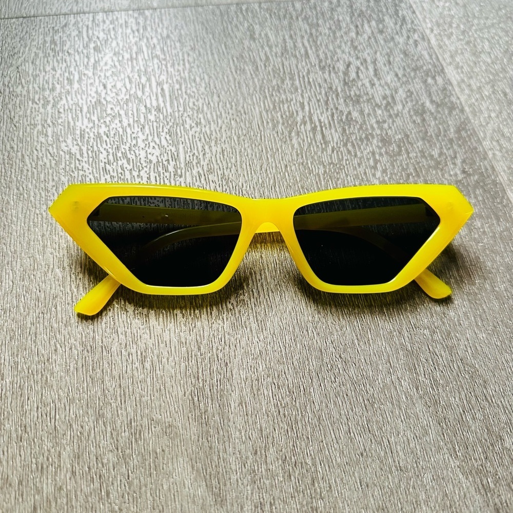 Yellow Triangle Geometric Retro Sunglasses